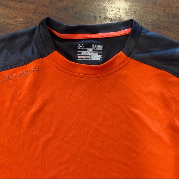 5 FOR $50 Orange and Grey Camo UA T-Shirt - Picture 2 of 2